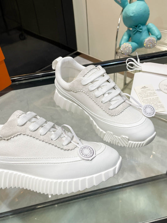 H-gestreifte Leder-Sneaker