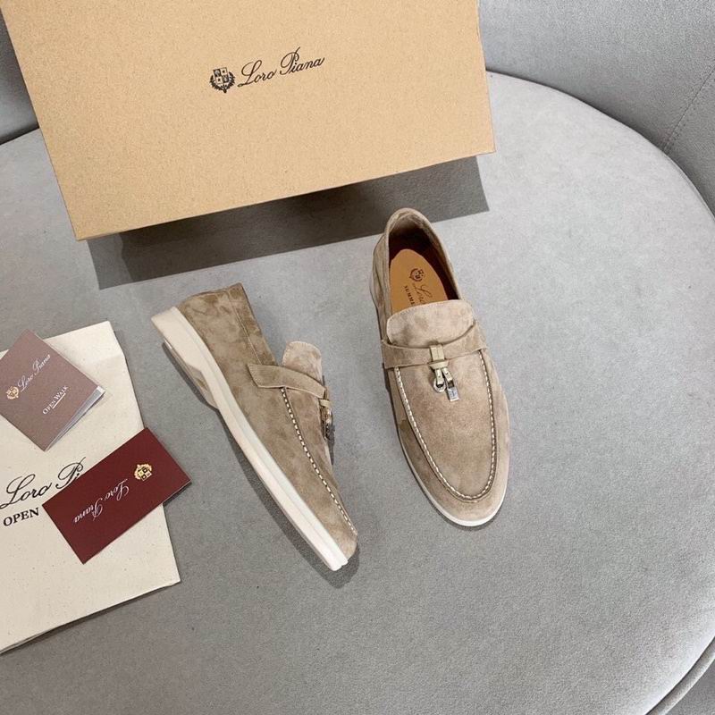 Beige Wildleder-Penny-Loafer