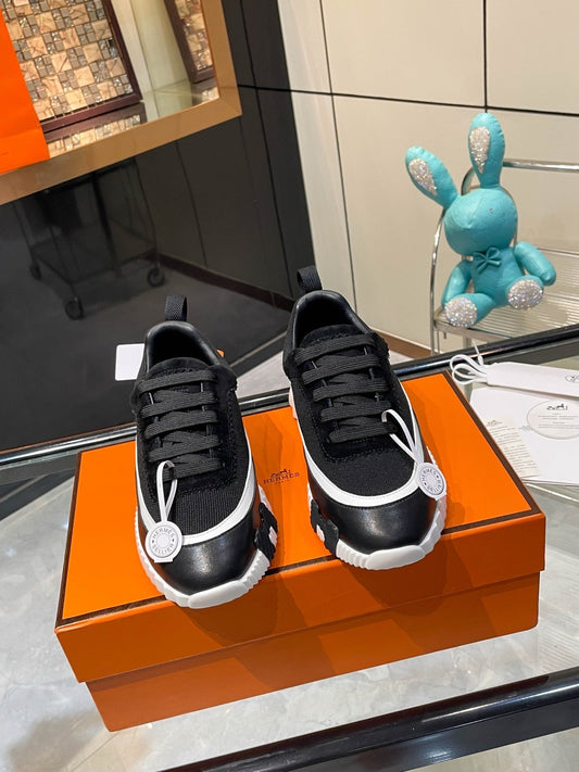 H-gestreifte Leder-Sneaker