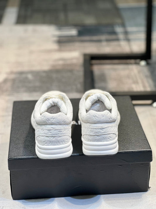 Classic CC - Premium Runner Edition