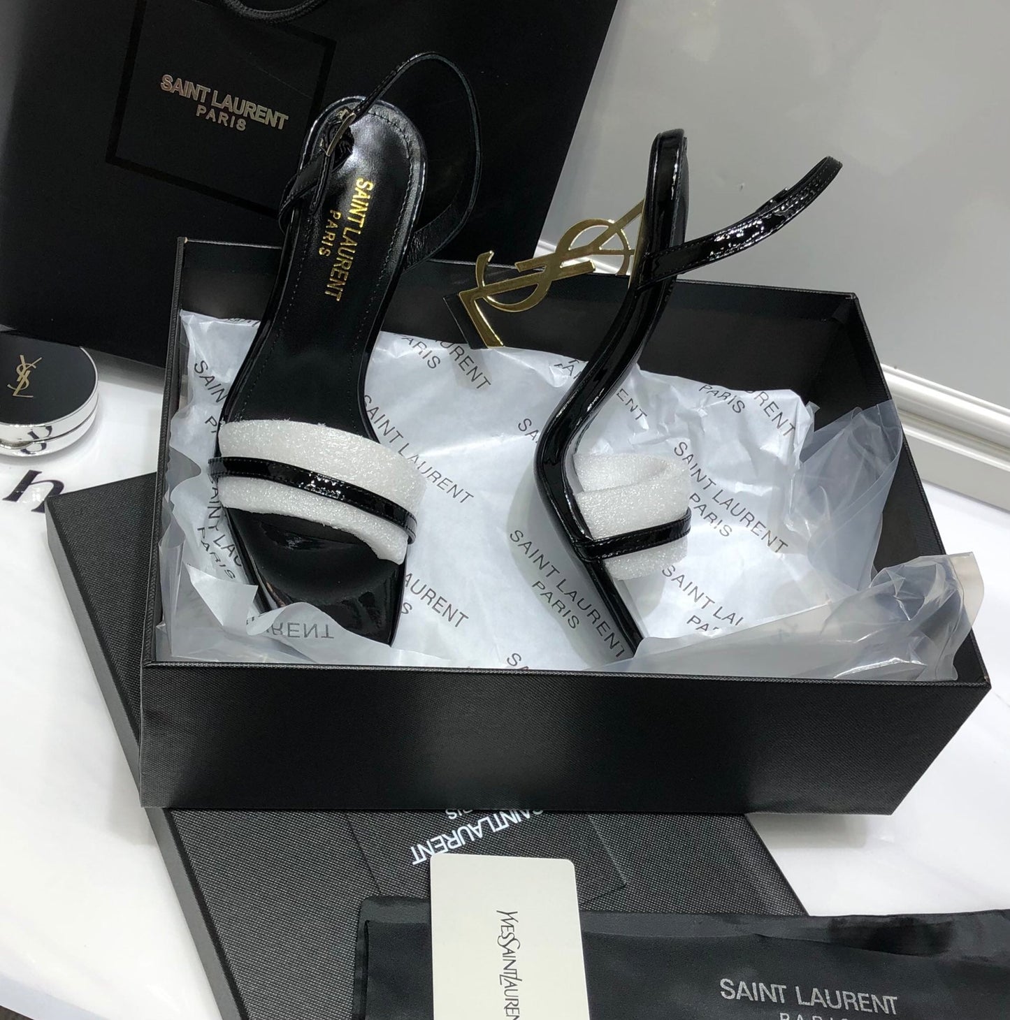 Legendäre High Heels Gold