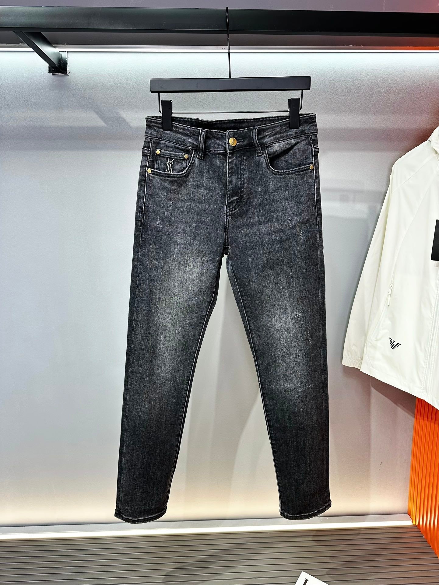 Vaqueros de mezclilla para hombre