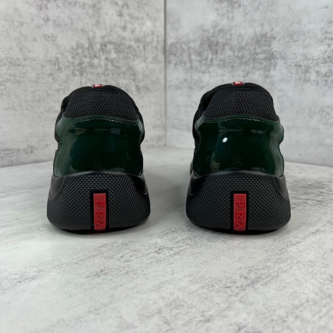 Cups Premium Sneakers