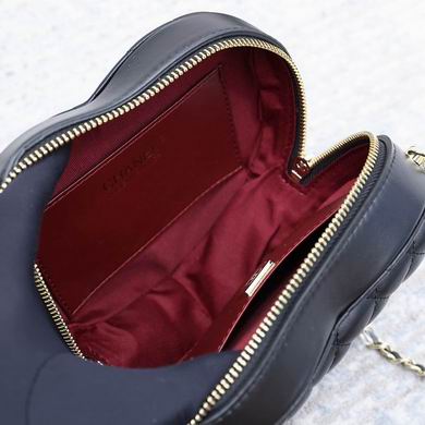 Schwarze Leder-Mini-Tasche in Herzform