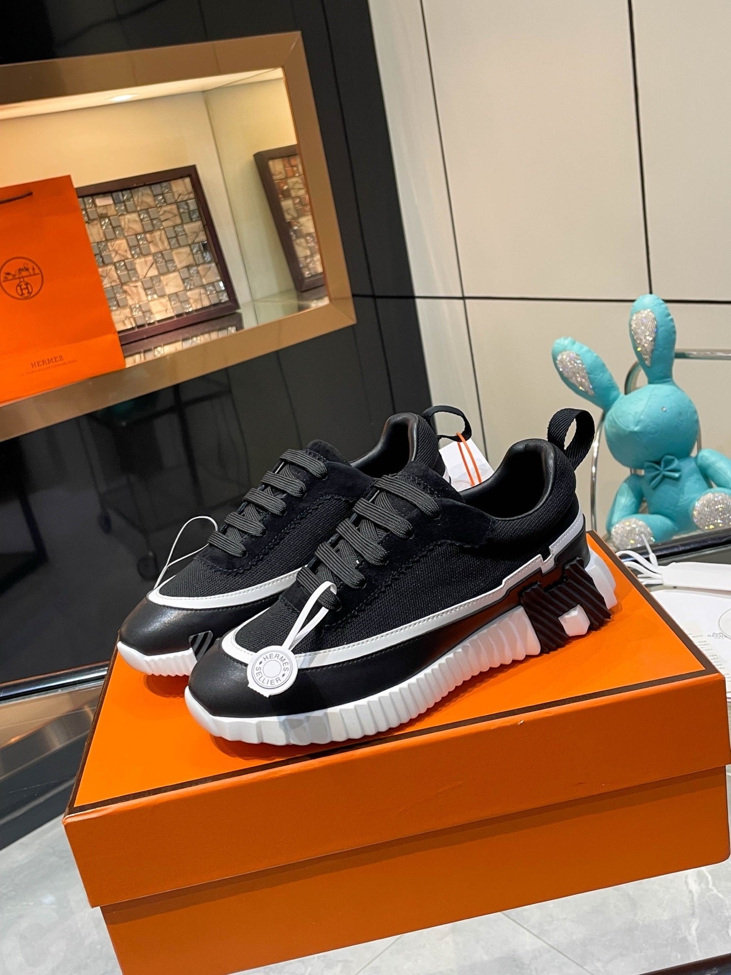 Zapatillas de cuero a rayas H