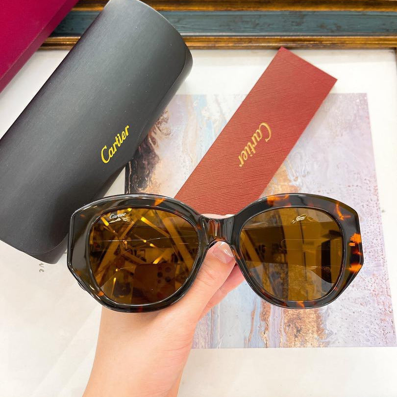 Gafas de sol extragrandes de color tortuga