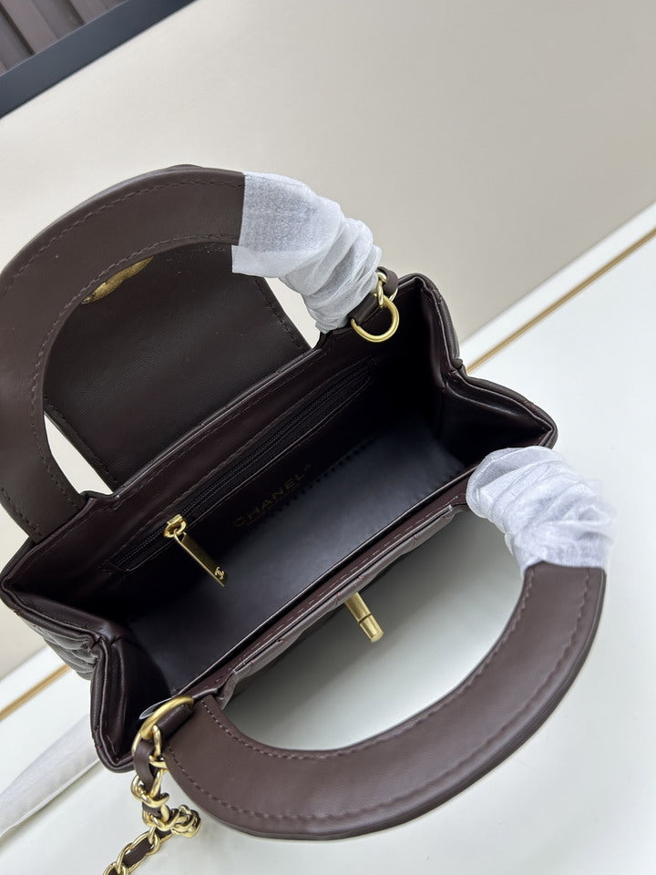 Mini-Tasche aus schokoladenbraunem Leder