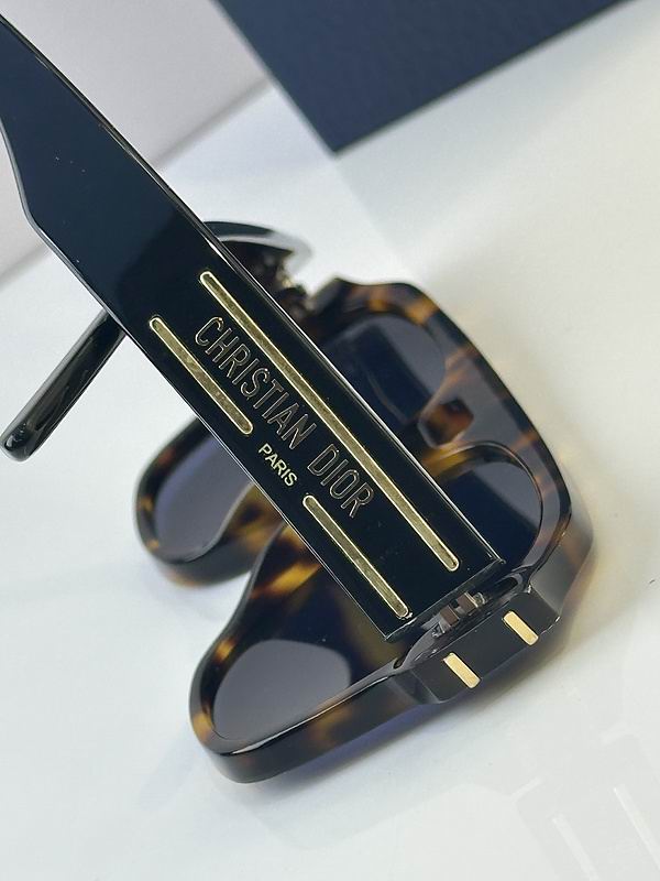 Gafas cuadradas de acetato llamativas