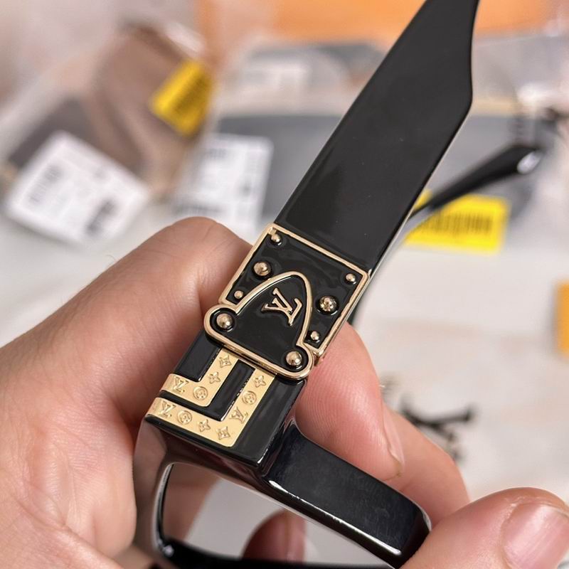 Gafas de sol cuadradas y llamativas de acetato