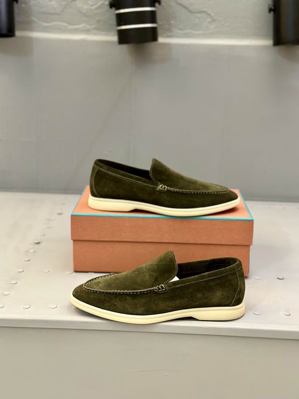 Olivgrüne Wildleder-Slipper