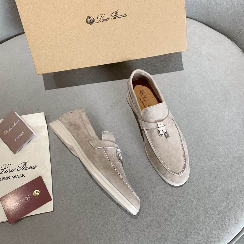 Hellbeige Wildleder-Penny-Loafer