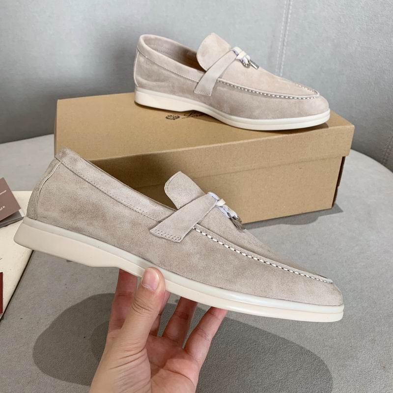 Hellbeige Wildleder-Penny-Loafer