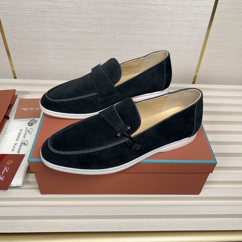 Klassische schwarze Wildleder-Loafer