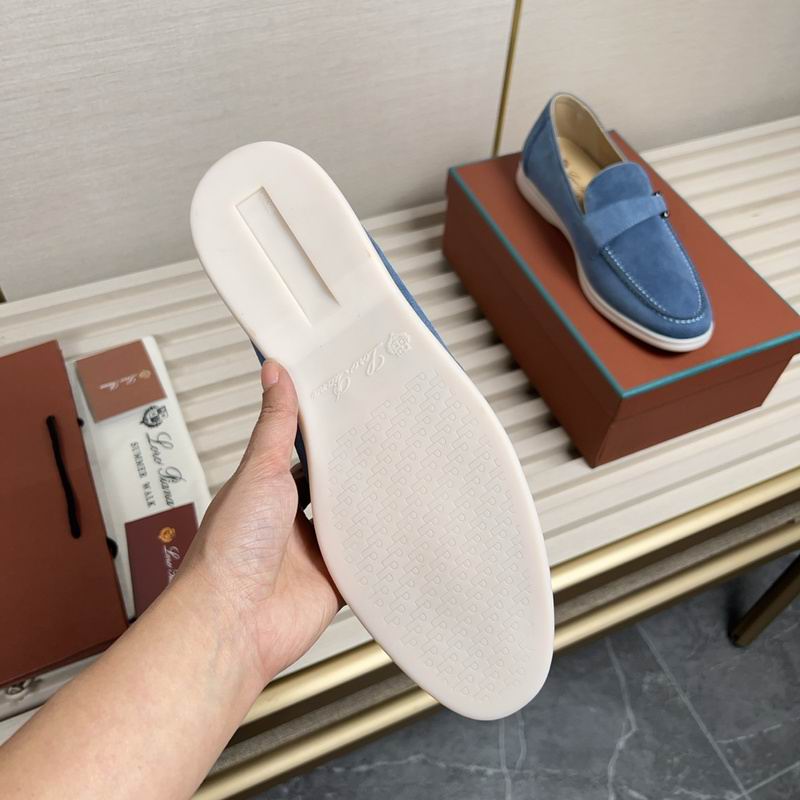 Klassische blaue Wildleder-Loafer