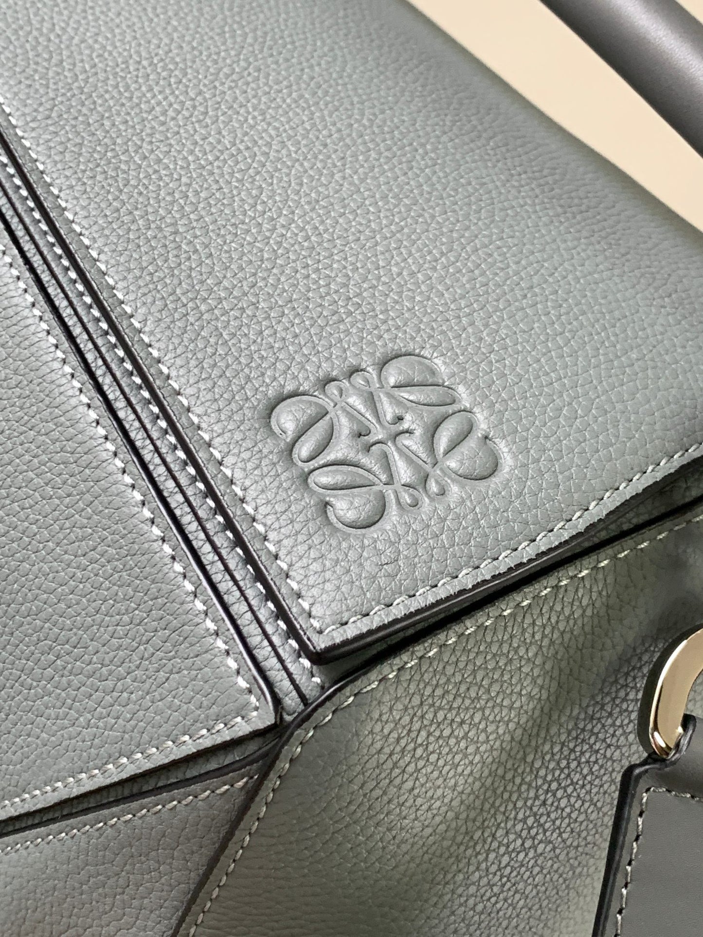 Versa Geometric Nappa Tote