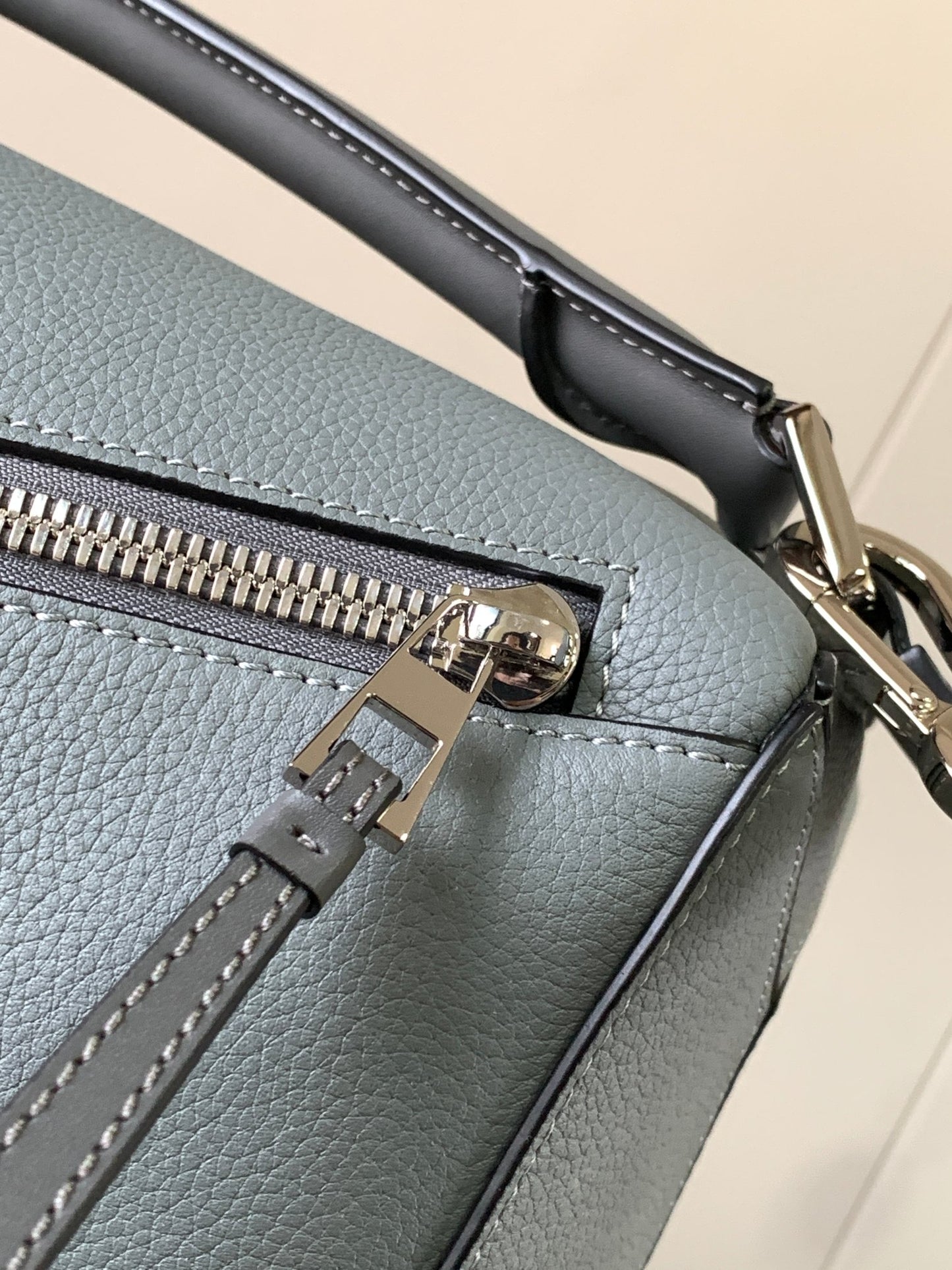 Versa Geometric Nappa Tote