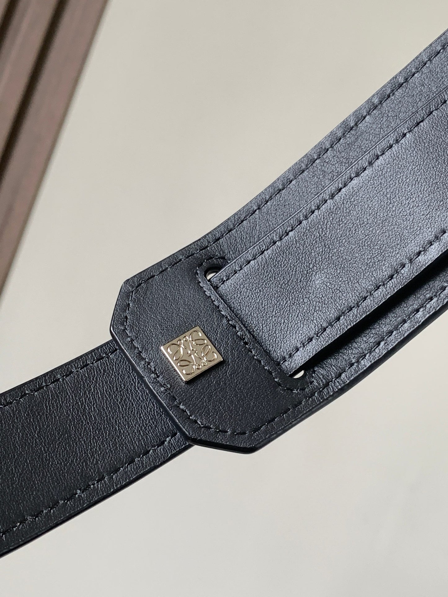 Versa Geometric Nappa Tote