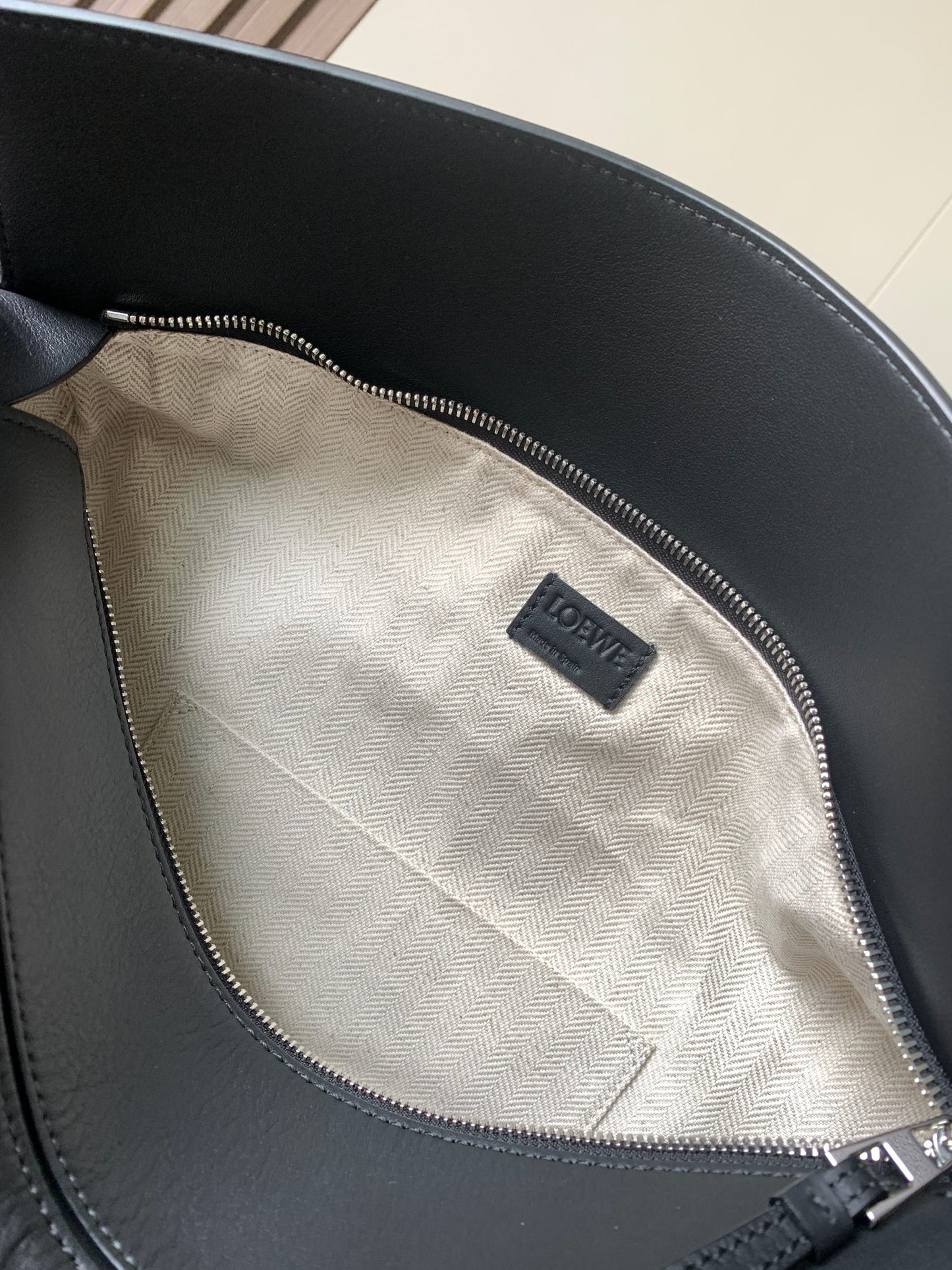 Versa Geometric Nappa Tote