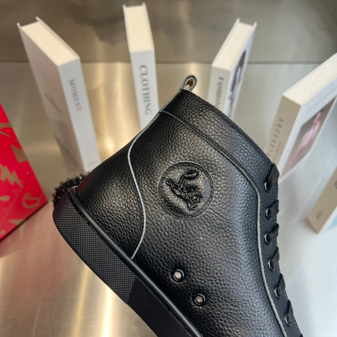 High-Top-Sneaker mit Nieten