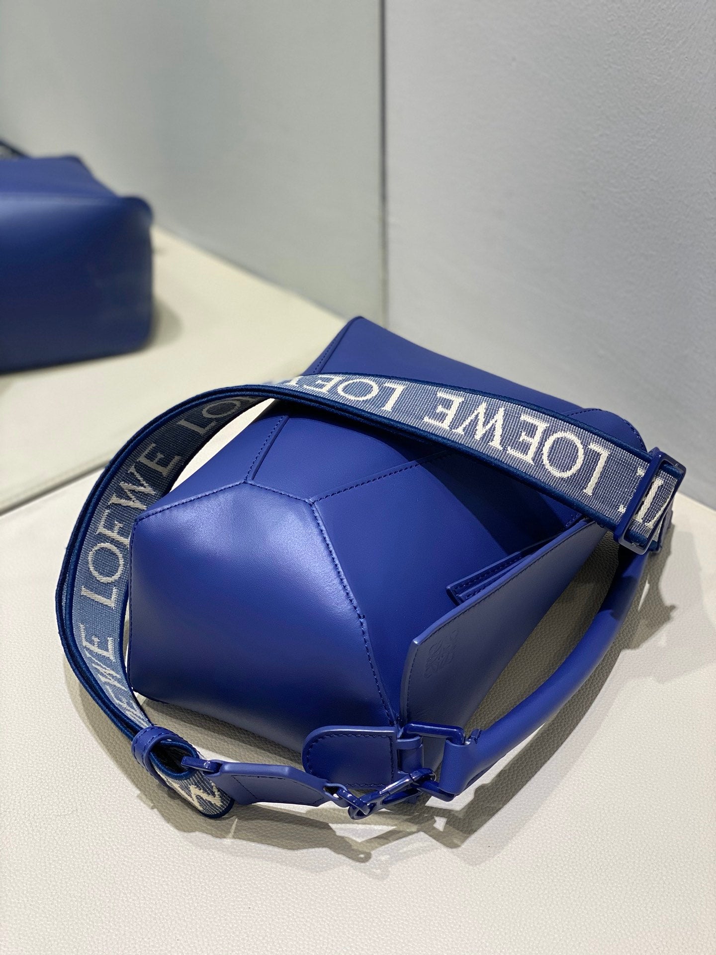 Essential Geometric Crossbody