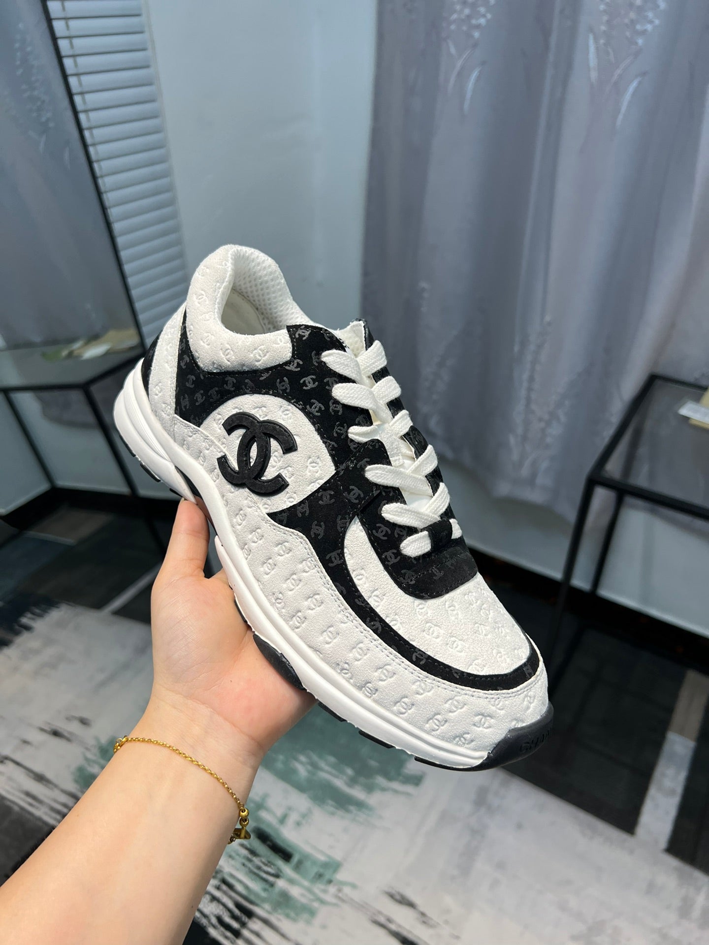 Classic CC - Premium Runner Edition