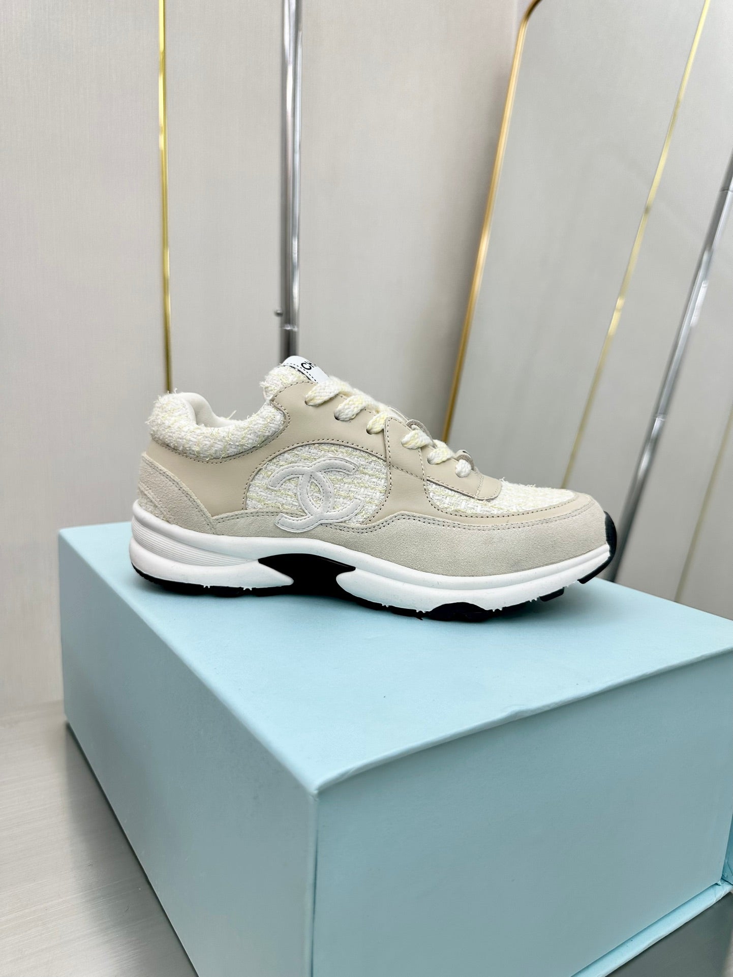 Classic CC - Premium Runner Edition