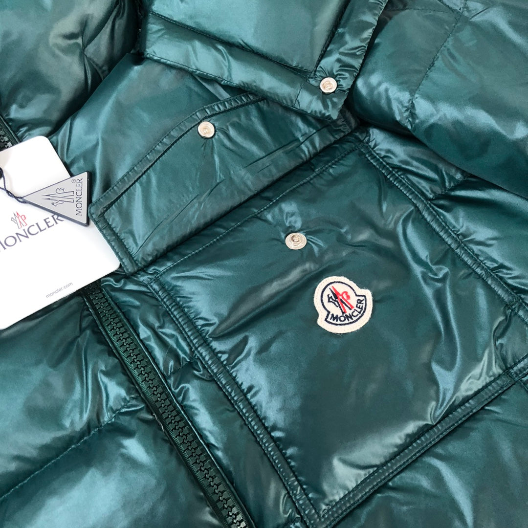 Maßgeschneiderte Gänsedaunenjacke