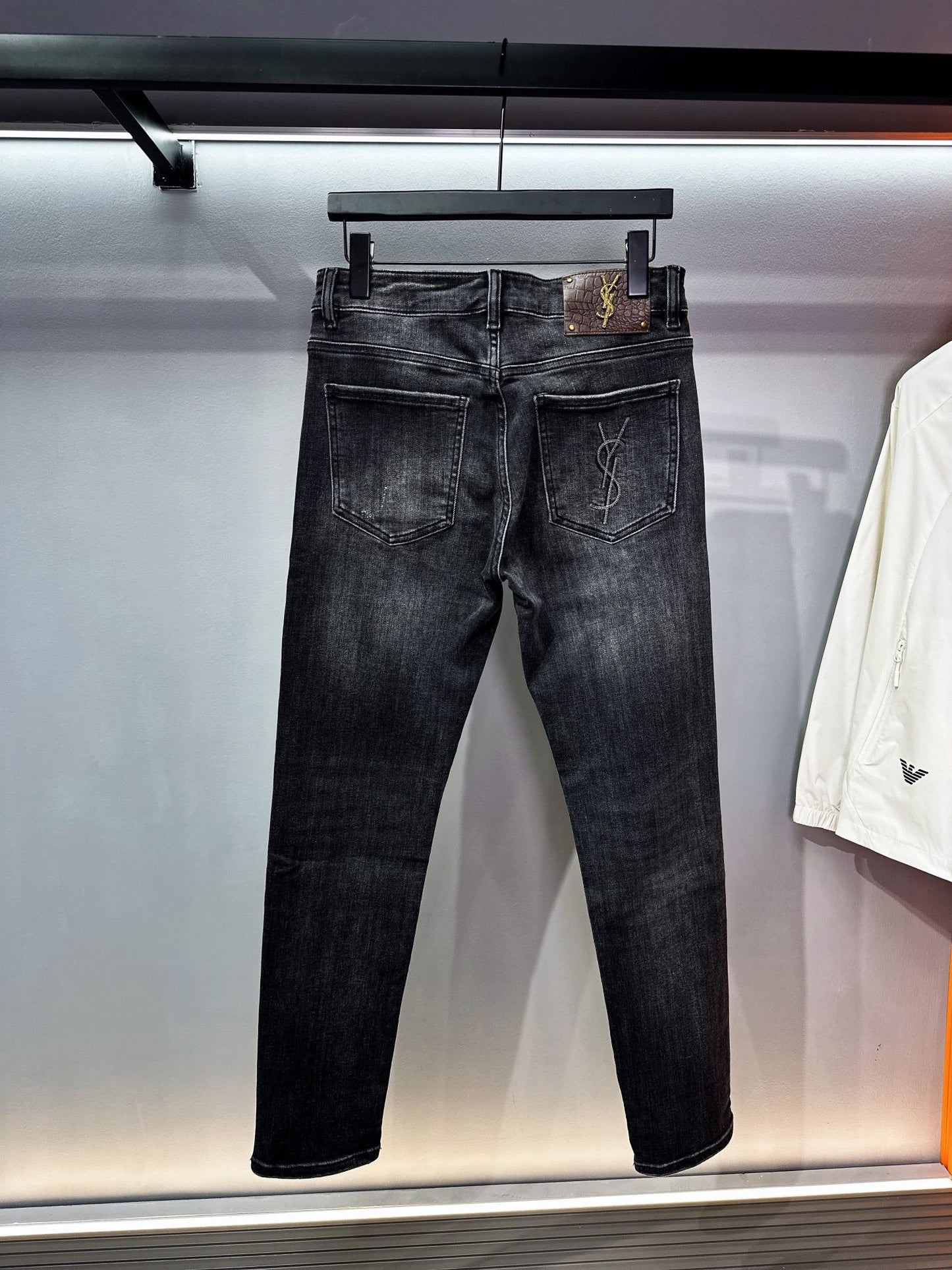 Vaqueros de mezclilla para hombre