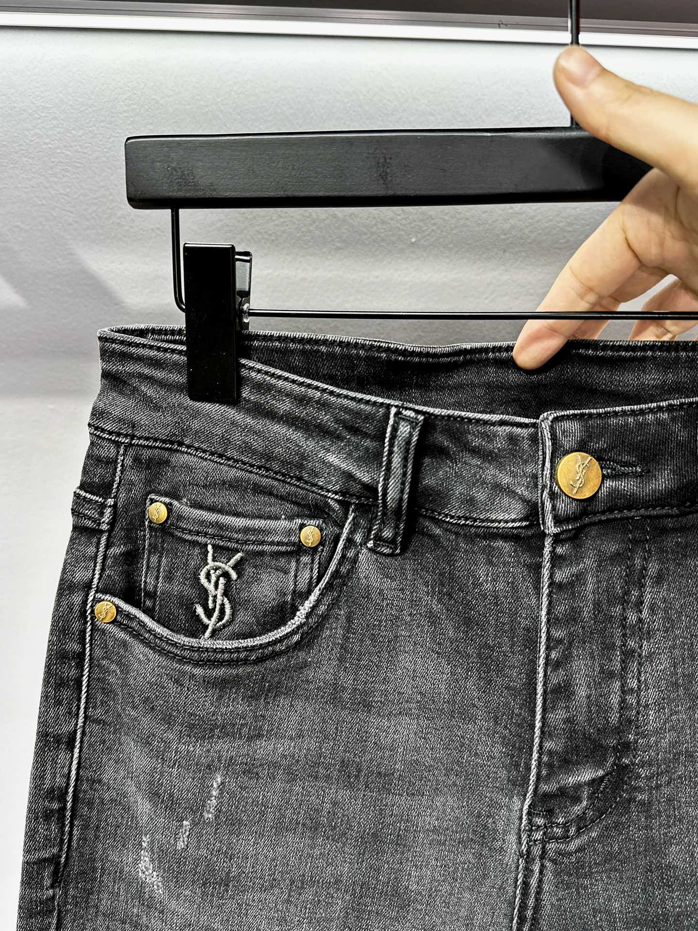 Vaqueros de mezclilla para hombre