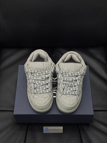 B9 inspired sneakers style